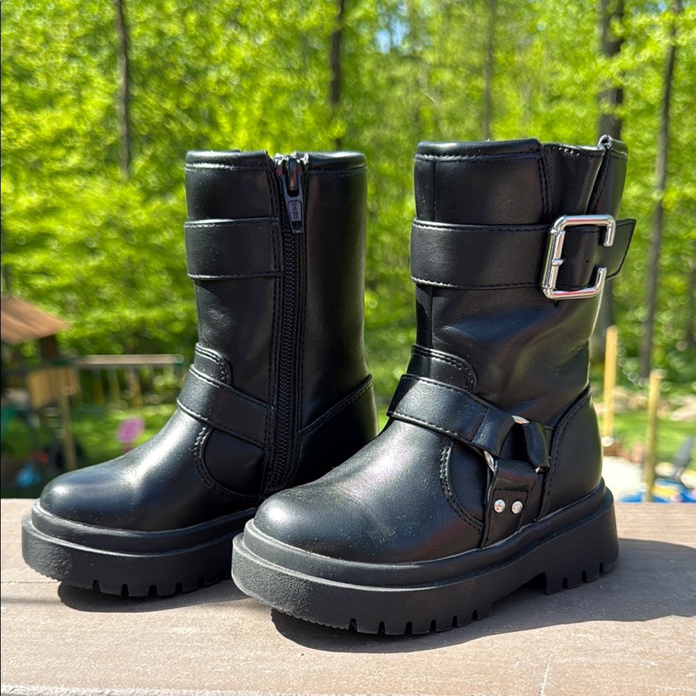 GAP Black Leather Combat Boots with Rugged Sole